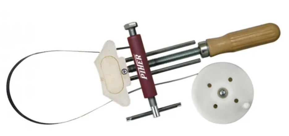 Presse à feuillard cerceau LG.8000 Larg.25 